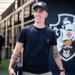 Pumita, do Vasco, é cortado da Seleção Uruguaia já no aeroporto para viajar