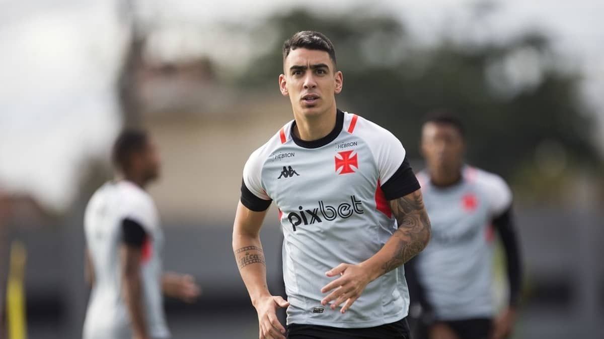 Pumita pode ganhar nova chance com no Vasco contra o Fluminense