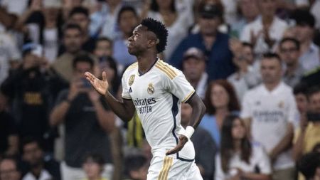 Puyol afirmou que Vini poderia ter mais reconhecimento se mudasse atitudes