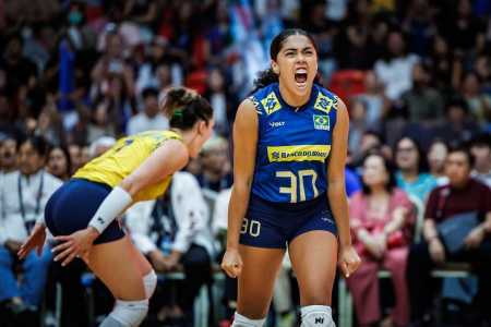 Marcelle em ação durante o Mundial Feminino de Vôlei