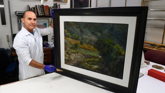 Quadro que foi vandalizado durante atos do dia 8 de janeiro é devolvido ao Senado