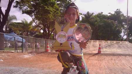 Quando criança, Robert disputava competições no bicicross