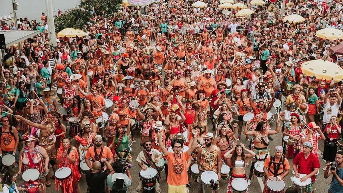 Quando é o desfile do Havayanas Usadas no Carnaval de BH? Confira horários e saiba onde o bloco vai passar;