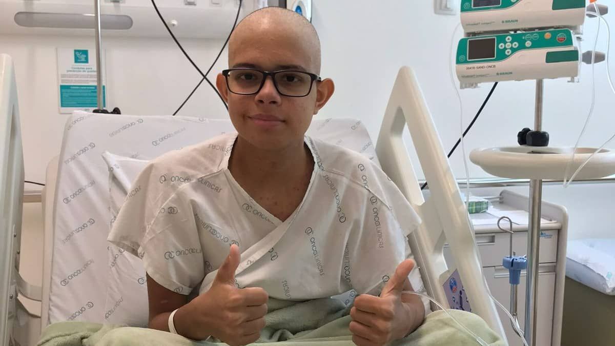 Garoto de 13 anos com câncer agudo busca doador de medula óssea; saiba o que é leucemia e como é feita a doação 