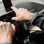 Polícia prende motoristas de app que roubavam e estupravam mulheres em SP