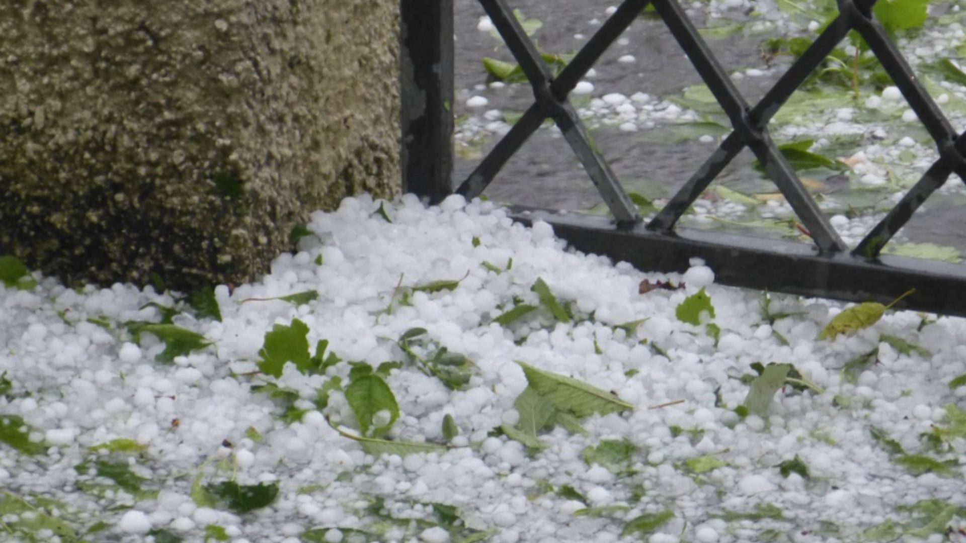 Quase 50 cidades de Minas Gerais estão em alerta para temporal e granizo