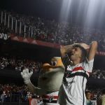 São Paulo tem maior público na temporada em vitória sobre o Vasco