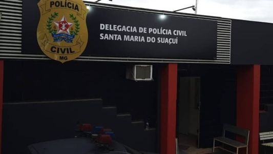 Quatro celulares foram apreendidos para a investigação