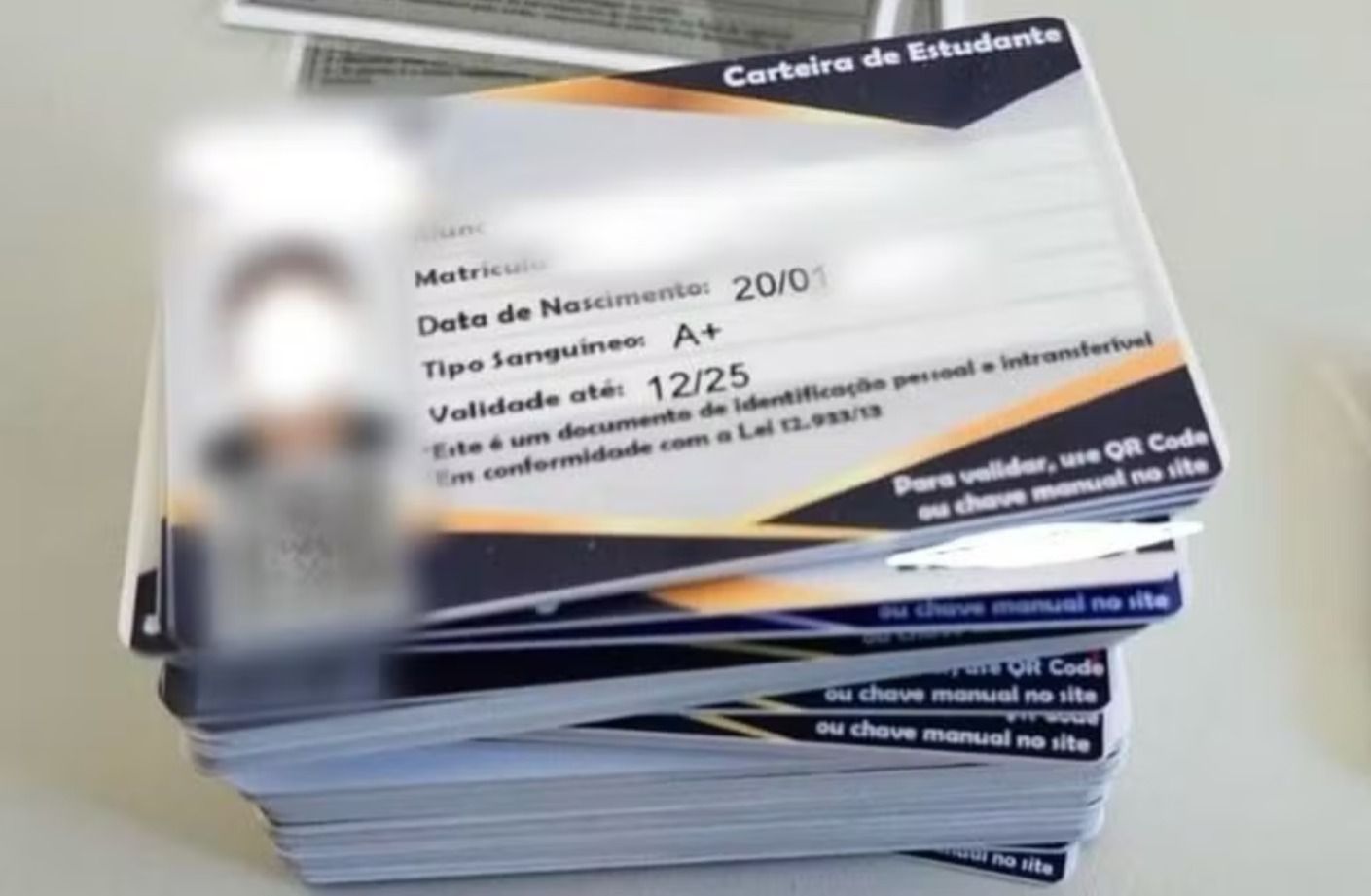 Quatro pessoas são presas em MG pela venda de 50 mil diplomas e carteirinhas falsas