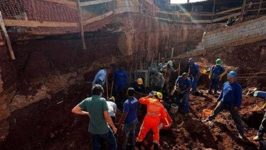 Queda de barranco mata operários em obra no Belvedere