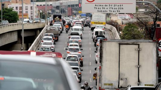 Quem decidir parcelar o IPVA deverá arcar com uma multa de 20%  sobre o valor devido