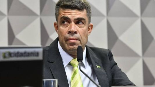 Quem é Luis Marcos dos Reis, ex-ajudante de ordens de Bolsonaro que pode fazer delação.