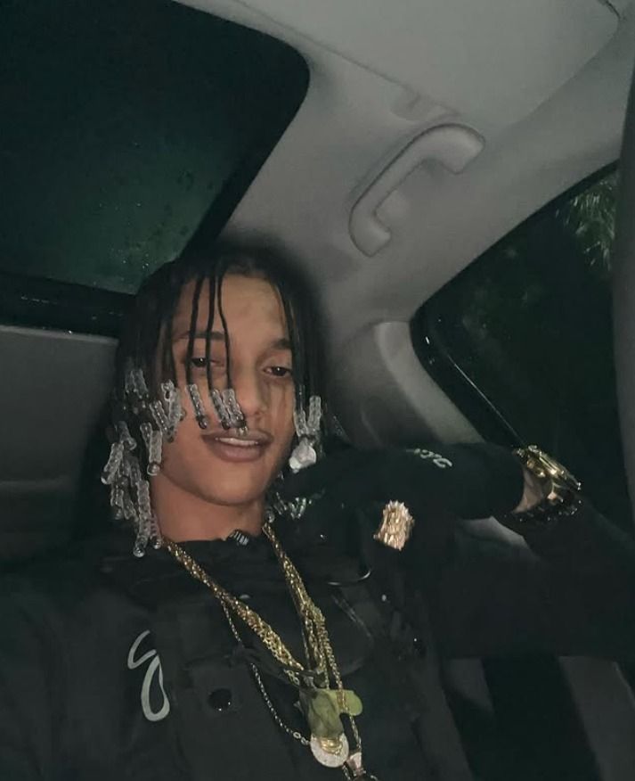 Quem é Oruam? Rapper, filho de Marcinho VP, já foi preso e viraliza nas redes