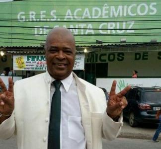 O intérprete Quinho do Salgueiro