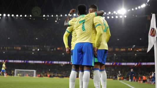 A manhã de terça-feira foi de despedida no Cruzeiro.