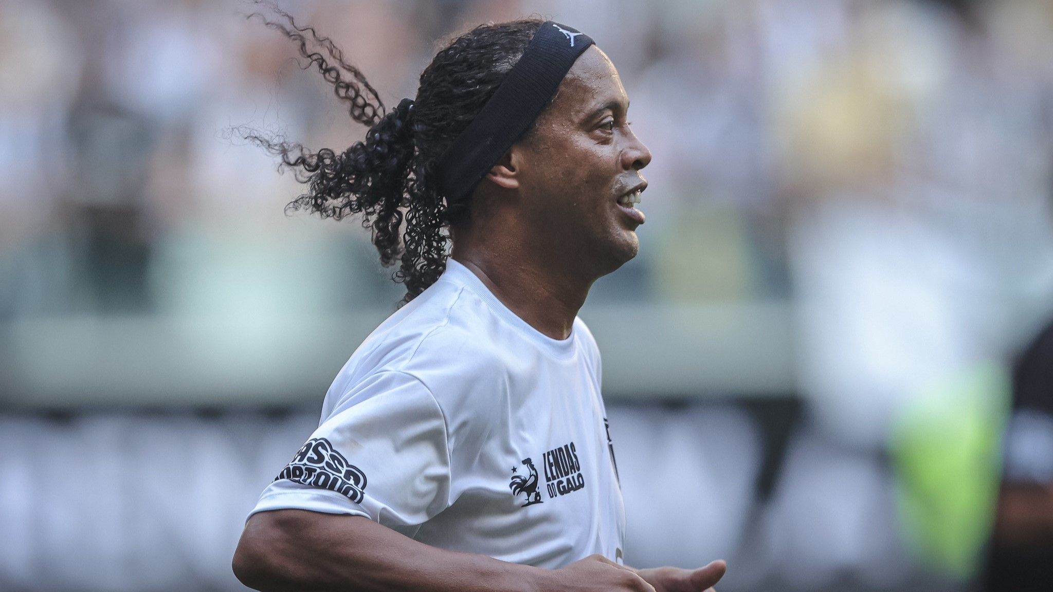 Ídolo do Atlético, Ronaldinho afirma que ex-Cruzeiro foi melhor que Cristiano Ronaldo