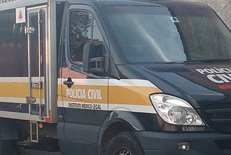 Homem é executado a tiros ao lado de carro no Barreiro, em BH