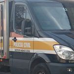 Jovem é encontrado morto com cortes no pescoço em matagal na Grande BH