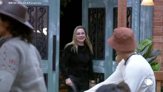 Rachel Sheherazade foi a primeira peoa a voltar para a sede