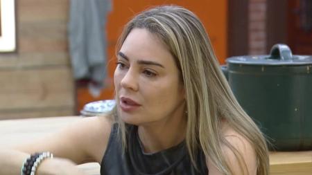 Rachel Sheherazade deu detalhes sobre negociação para entrar em 'A Fazenda 15'