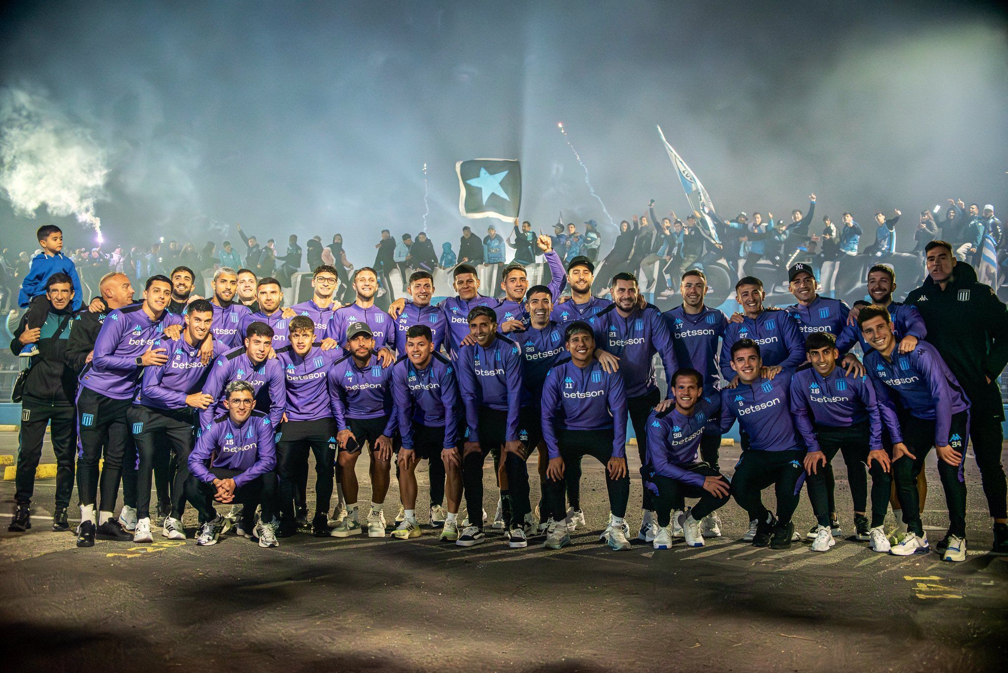 Racing x Flamengo: a pedido do técnico, torcida argentina faz festa antes semifinal