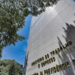 Lula assina nesta segunda PL sobre motoristas e aplicativos; entenda o que está em debate