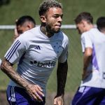 Rafael Bilu se recupera de lesão e volta a treinar no Cruzeiro