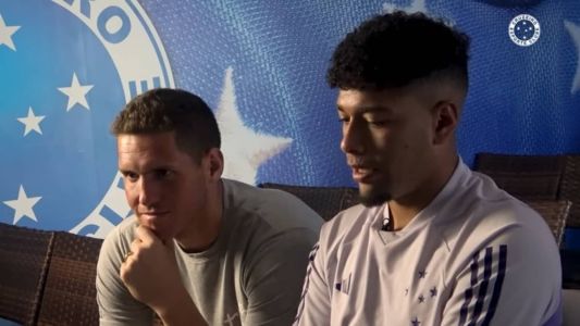 Rafael Cabral (esq) e Machado (dir) em vídeo publicado pelo Cruzeiro