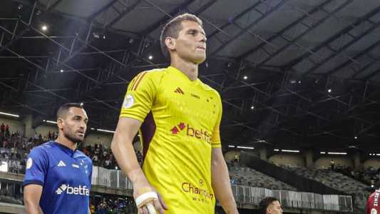 Rafael Cabral, goleiro e capitão do Cruzeiro, antes da partida contra o Fluminense