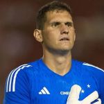 Cruzeiro 'passa ileso' contra o Grêmio e não sofre gols após dois meses 