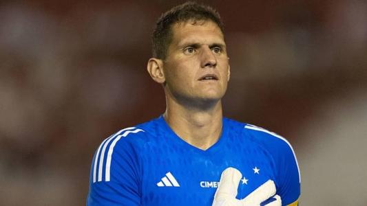 Rafael Cabral passou ileso no duelo com o Grêmio, na segunda rodada do Brasileirão