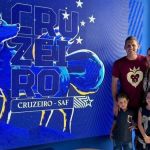 Cruzeiro: Rafael Cabral recebe visita dos filhos antes de treino na Toca da Raposa