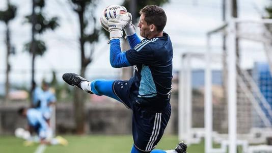 Rafael Cabral voltará a enfrentar o Atlético com a camisa do Cruzeiro