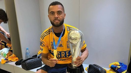 Rafael Carioca é titular da equipe mexicana e vai ficar por mais um ano no clube