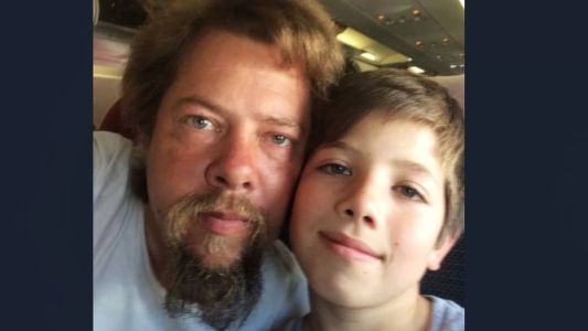 Rafael Hess com o filho Tomás que o acompanha em todas as férias e feriados