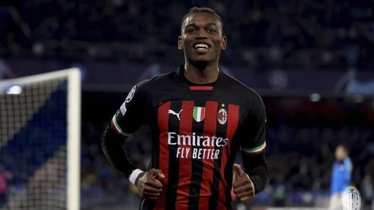 Rafael Leão é destaque do Milan na temporada