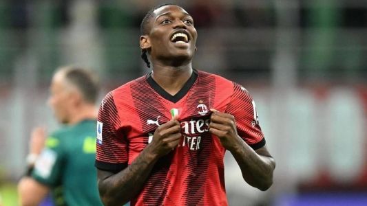 Rafael Leão revelou torcida pelo Flamengo no Brasil