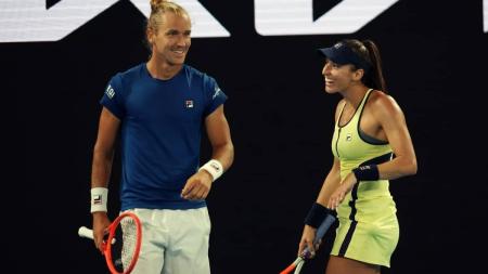 Rafael Matos e Luisa Stefani venceram anfitriões para chegar à decisão