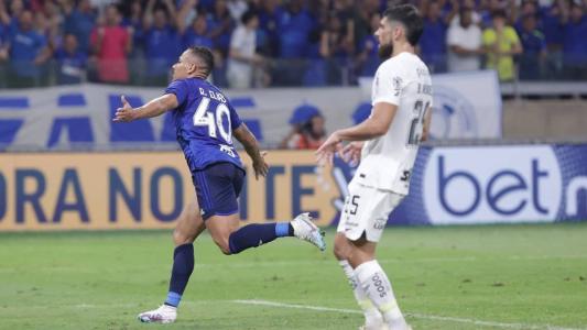 Rafael Papagaio marcou sobre o Corinthians aos 44 minutos do primeiro tempo