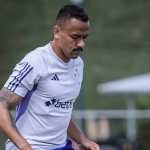 Atacante Papagaio sofre lesão e vira desfalque no Cruzeiro