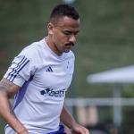 Atacante Papagaio sofre lesão e vira desfalque no Cruzeiro