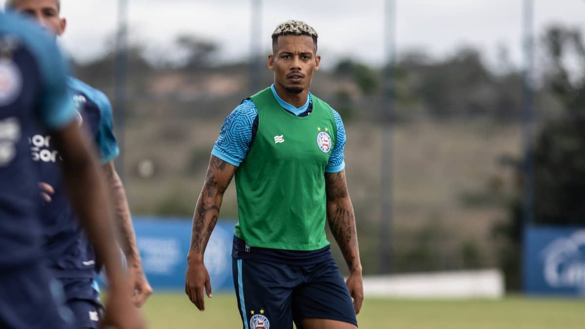 Novatos, Ratão e Adriel treinam no Bahia de olho em duelo com o São Paulo
