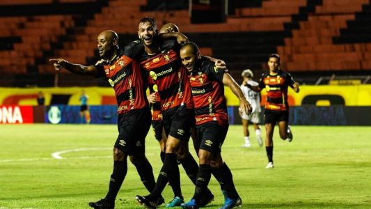 Rafael Thiery marcou dois gols diante do Guarani