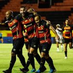 Sport supera a falta da torcida, vence o Guarani e segue 100% na Ilha do Retiro