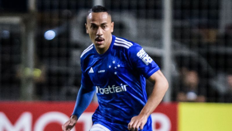 Cruzeiro acerta empréstimo de Rafael Papagaio a clube japonês