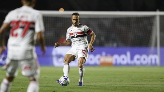 Rafinha é capitão e titular do São Paulo em 2023