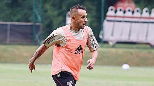 Rafinha, lateral-direito do São Paulo