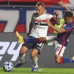 Rafinha reprova 'retranca' do San Lorenzo e projeta virada do São Paulo