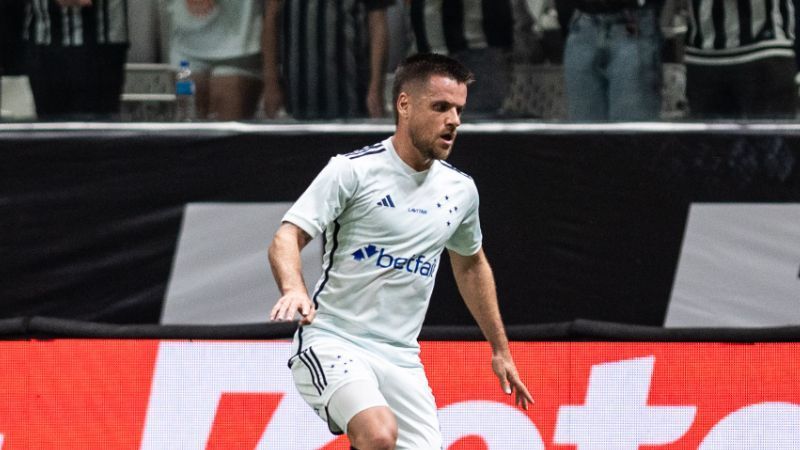 Como os jogadores do Cruzeiro reagiram à goleada do Atlético pelo Brasileiro
