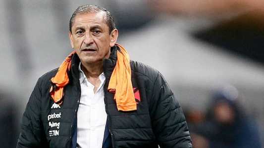 Ramón Díaz e sua comissão técnica querem o Vasco jogando em São Januário